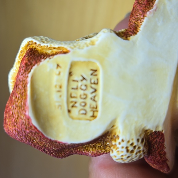 Harmony Kingdom "Jingle Bell Rock" Santa in Rocking Chair Figurine - Picture 12 of 16